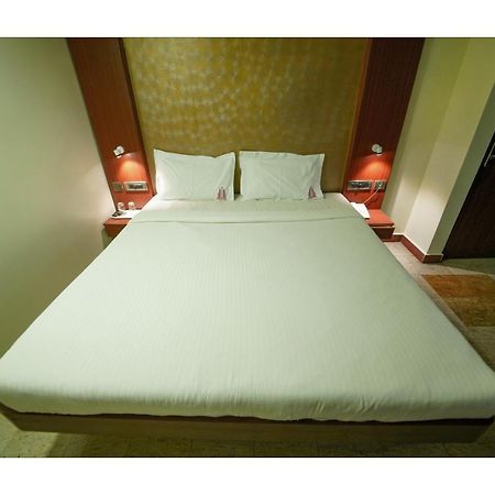 Hotel Everest Park Residencia Tiruchirappalli Exterior foto