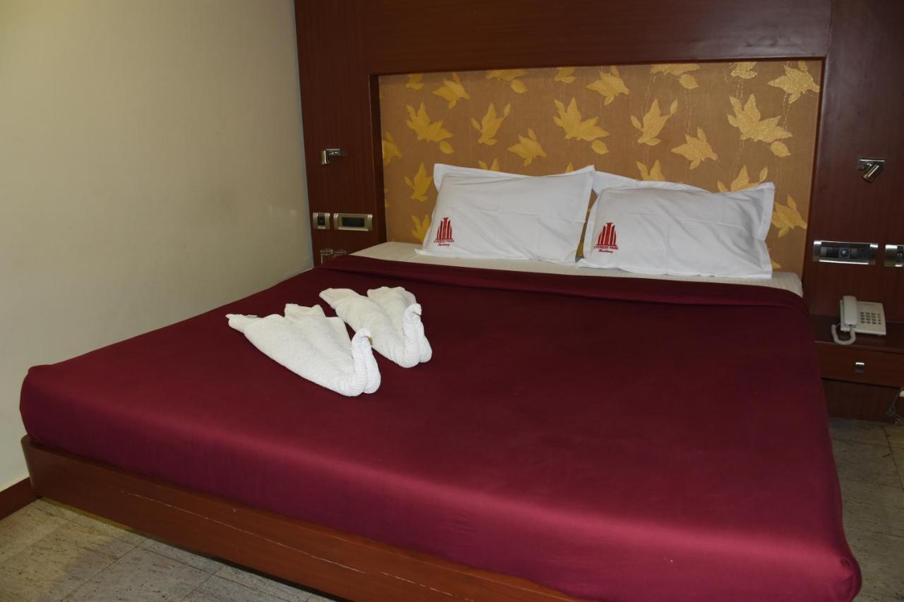 Hotel Everest Park Residencia Tiruchirappalli Exterior foto