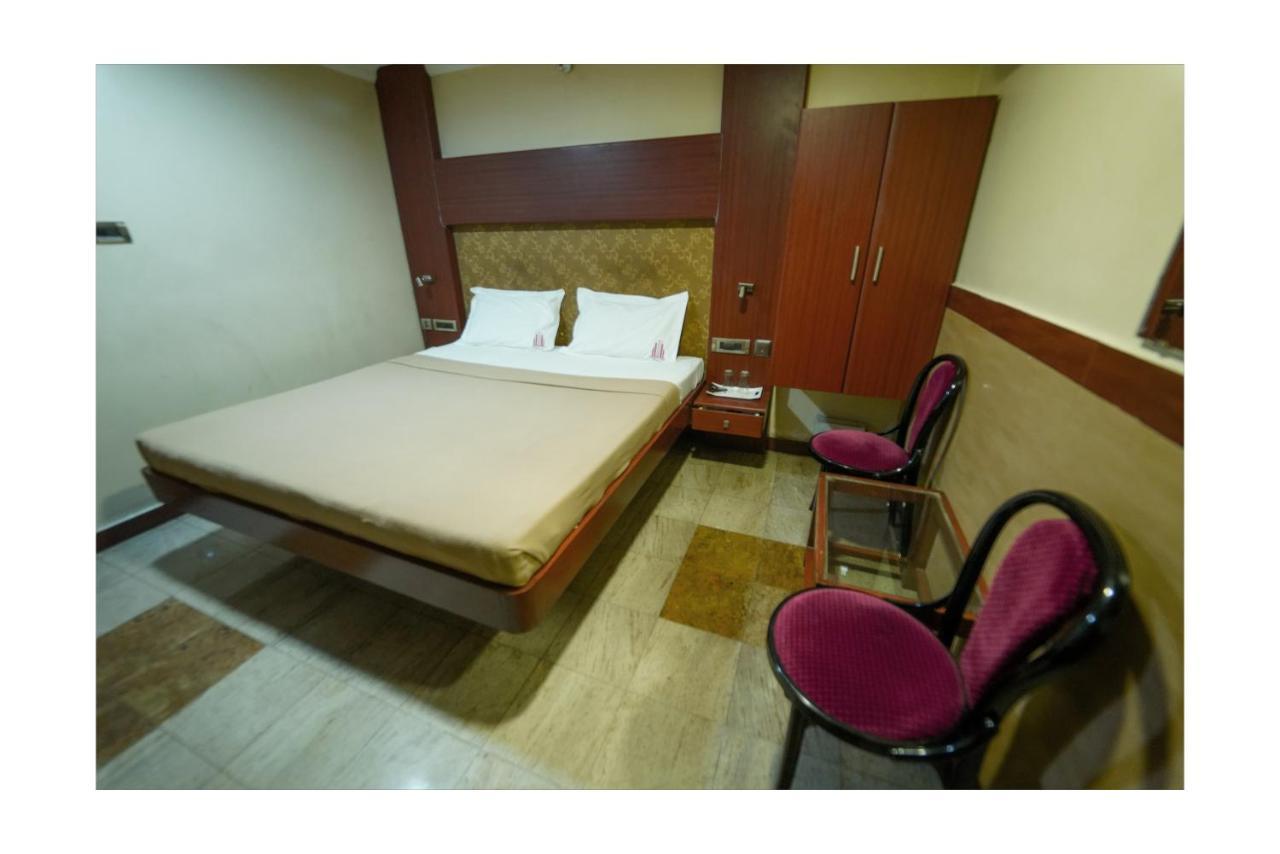 Hotel Everest Park Residencia Tiruchirappalli Exterior foto