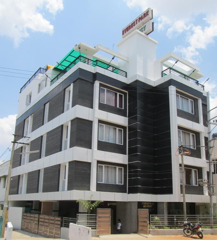 Hotel Everest Park Residencia Tiruchirappalli Exterior foto