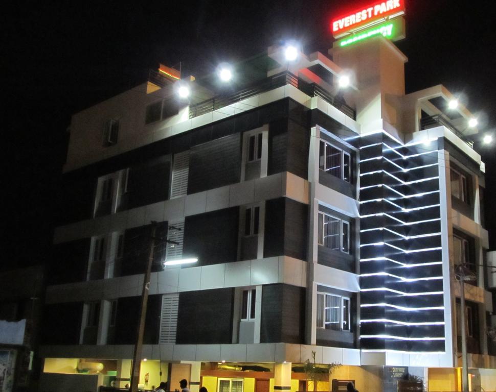 Hotel Everest Park Residencia Tiruchirappalli Exterior foto